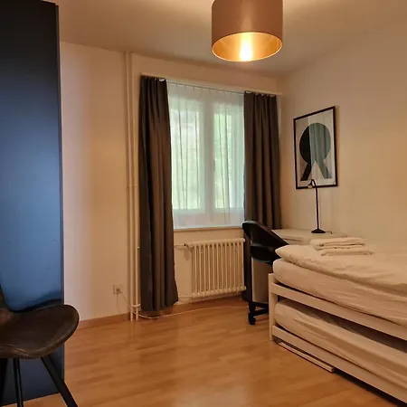 Flora - Sunflower Apartment