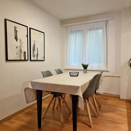 דירה Flora - Sunflower