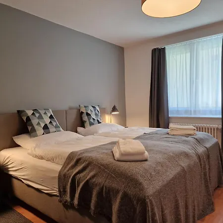 Flora - Sunflower Apartment *