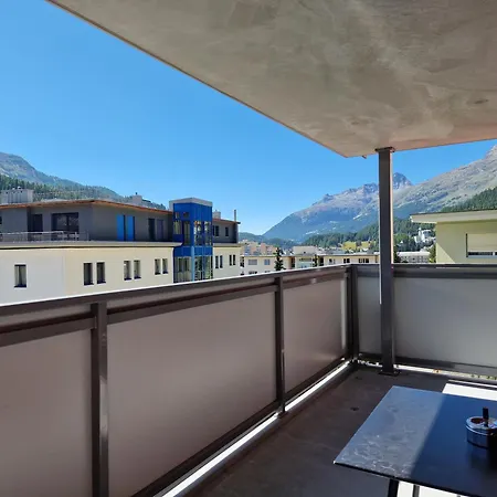 Flora - Sunflower Apartamento St Moritz